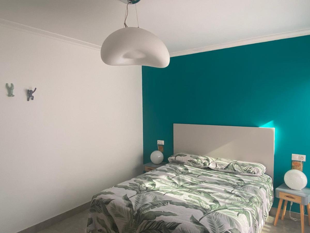 Piso En La Playa Apartment Ribeira Exterior photo